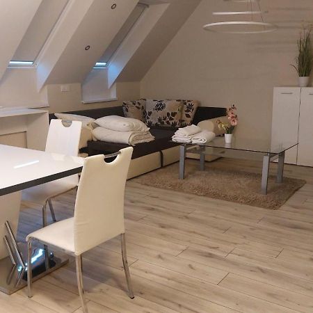 세게드 Hajnal Apartman 아파트 외부 사진
