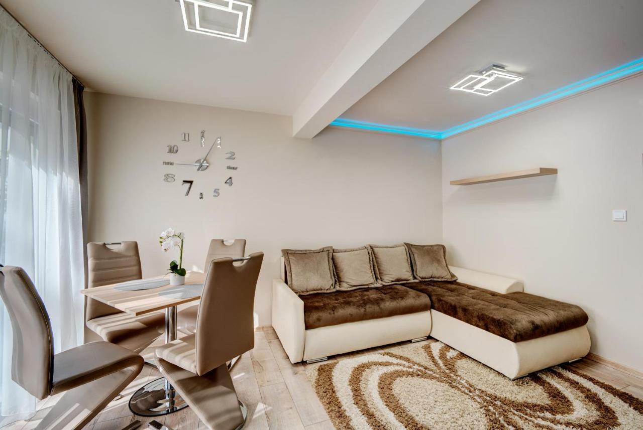 세게드 Hajnal Apartman 아파트 외부 사진
