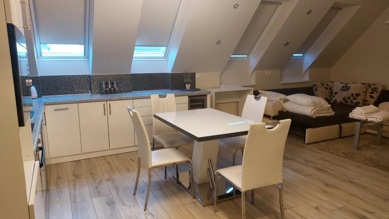 세게드 Hajnal Apartman 아파트 외부 사진
