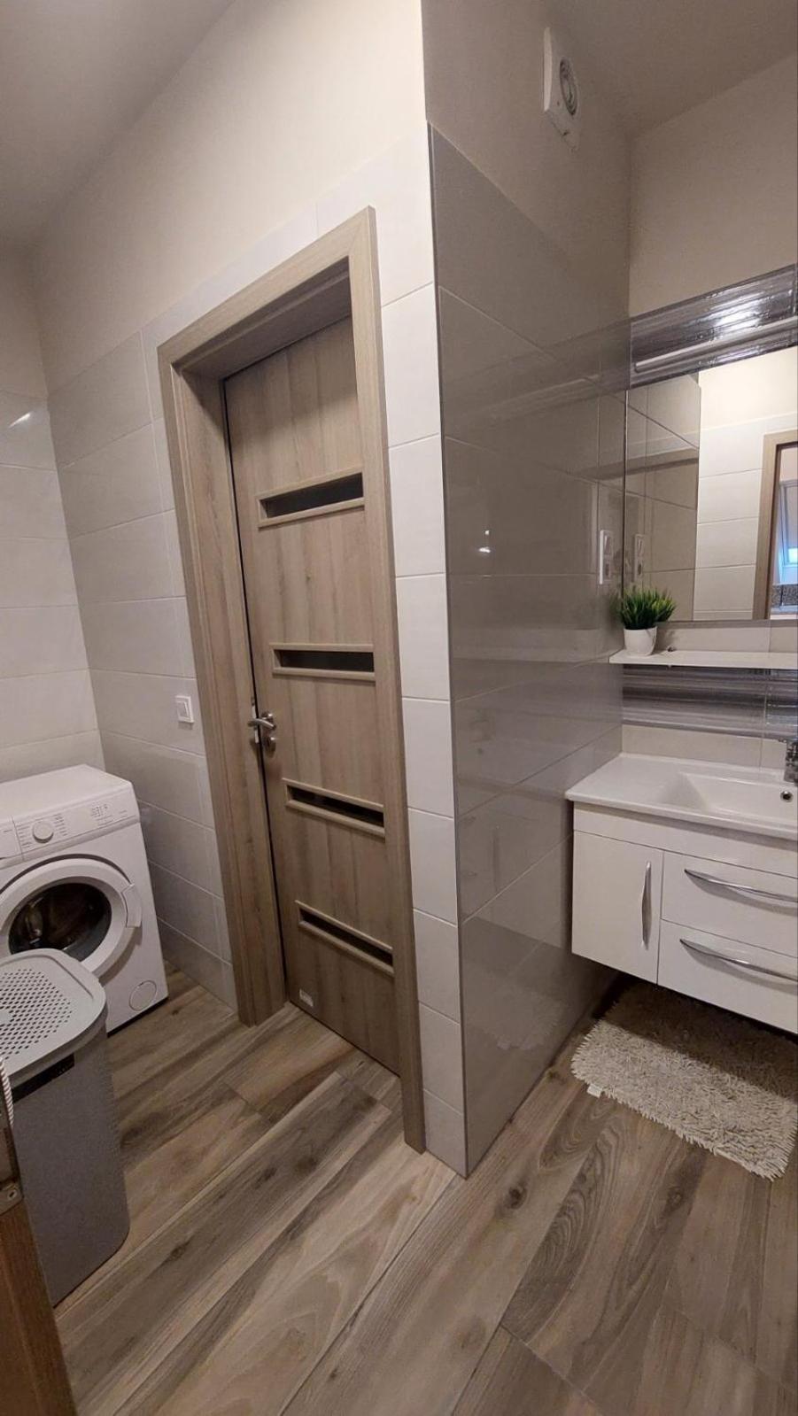 세게드 Hajnal Apartman 아파트 외부 사진